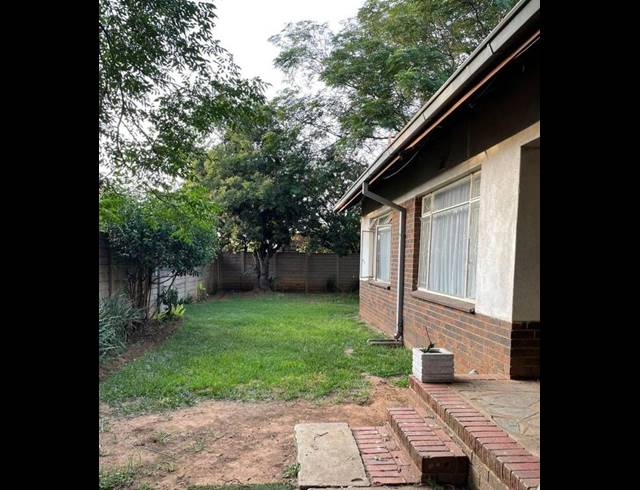 3 BEDROOM HOUSE FOR SALE IN VANDERBIJLPARK SE 2